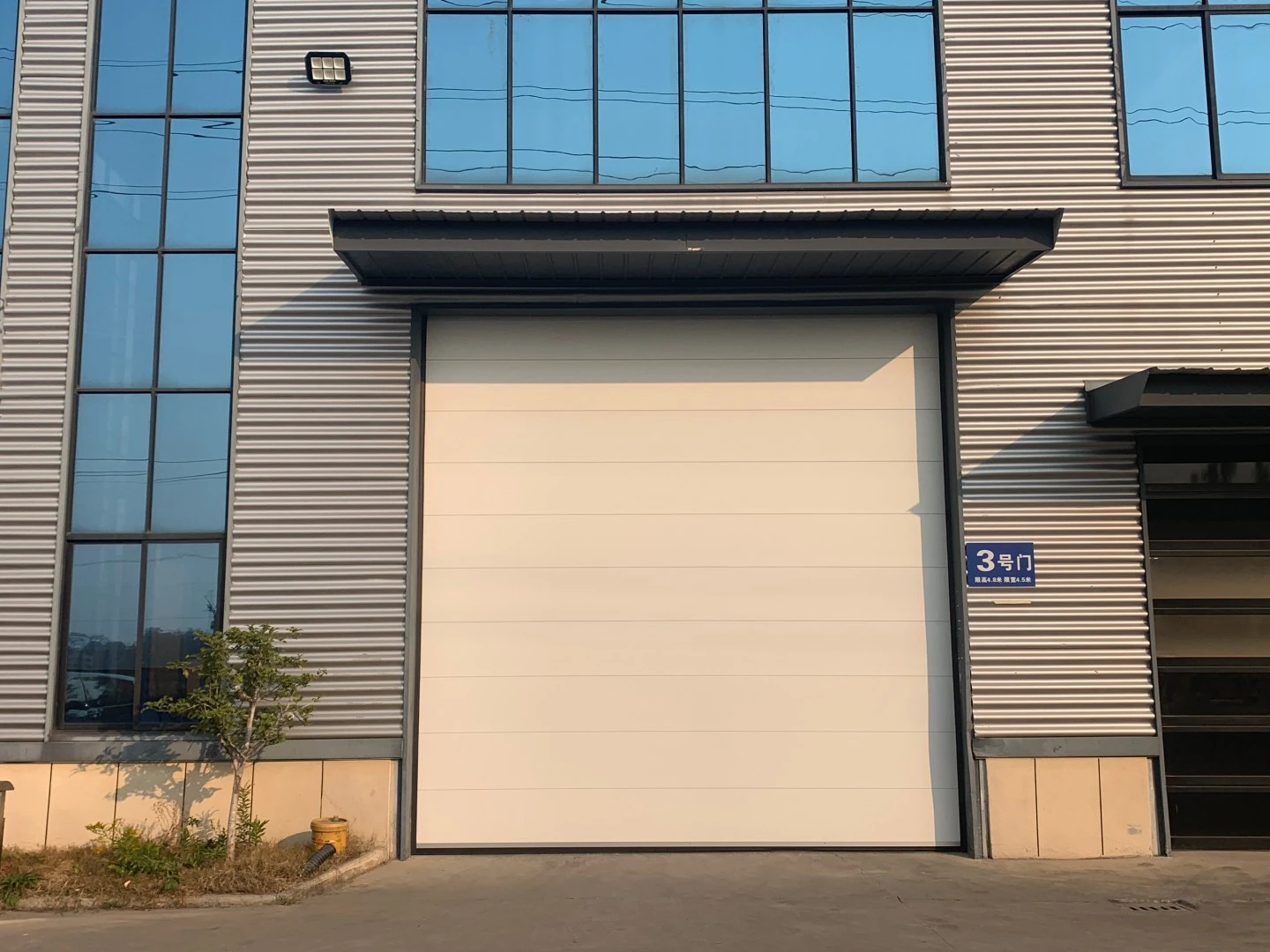 安必信工业门图木舒克服务站生产基地